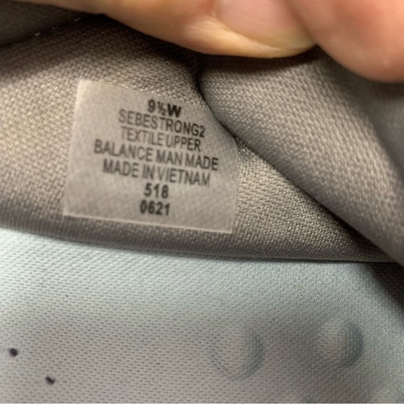 Easy Spirit Women’s Grey Zip Closure Sneakers Size 9.5 Wide - Picture 9 of 10